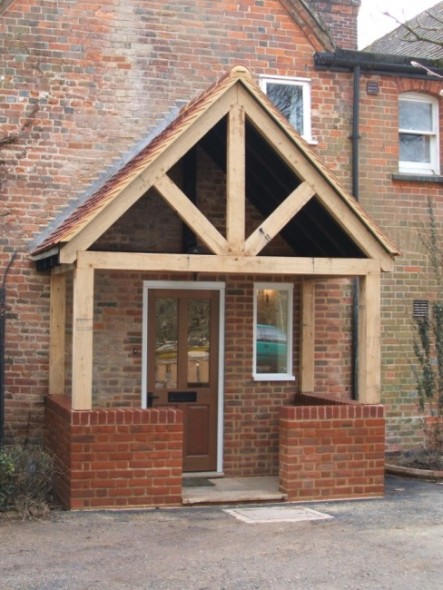 { $page->featured_image[0]->alt ?? null 